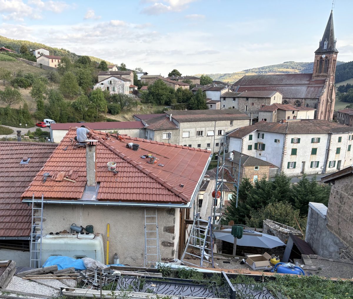 photo d'un village français dans le Beaujolais